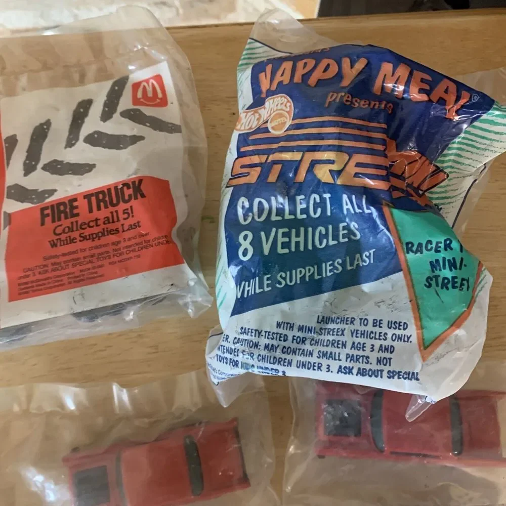 Lot of 8 Vintage Unopened McDonalds Toys Tonka‎ Hotwheels 90s